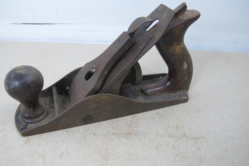 Vintage Stanley Bailey No 4 carpenters wood plane made in USA