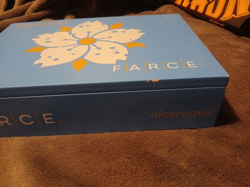 Room 101 Farce 8,75x6x2 leere Zigarrenversteck Bastelkiste Humidor blau - Bild 2 von 6