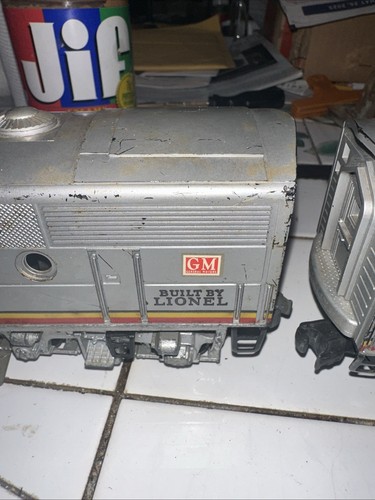 Lionel Santa Fe 2333 From 1947 High Red Decal Powered & Dummy - 第 8/15 張圖片