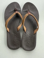 Women's Size 11 Reef Cushion Breeze Flip Flops Gently Used
