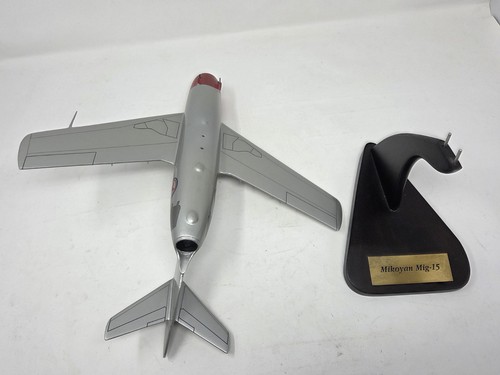 Soviet Russia Mikoyan Mig 15 Wood Desk Model 1/32 Scale - Picture 6 of 6