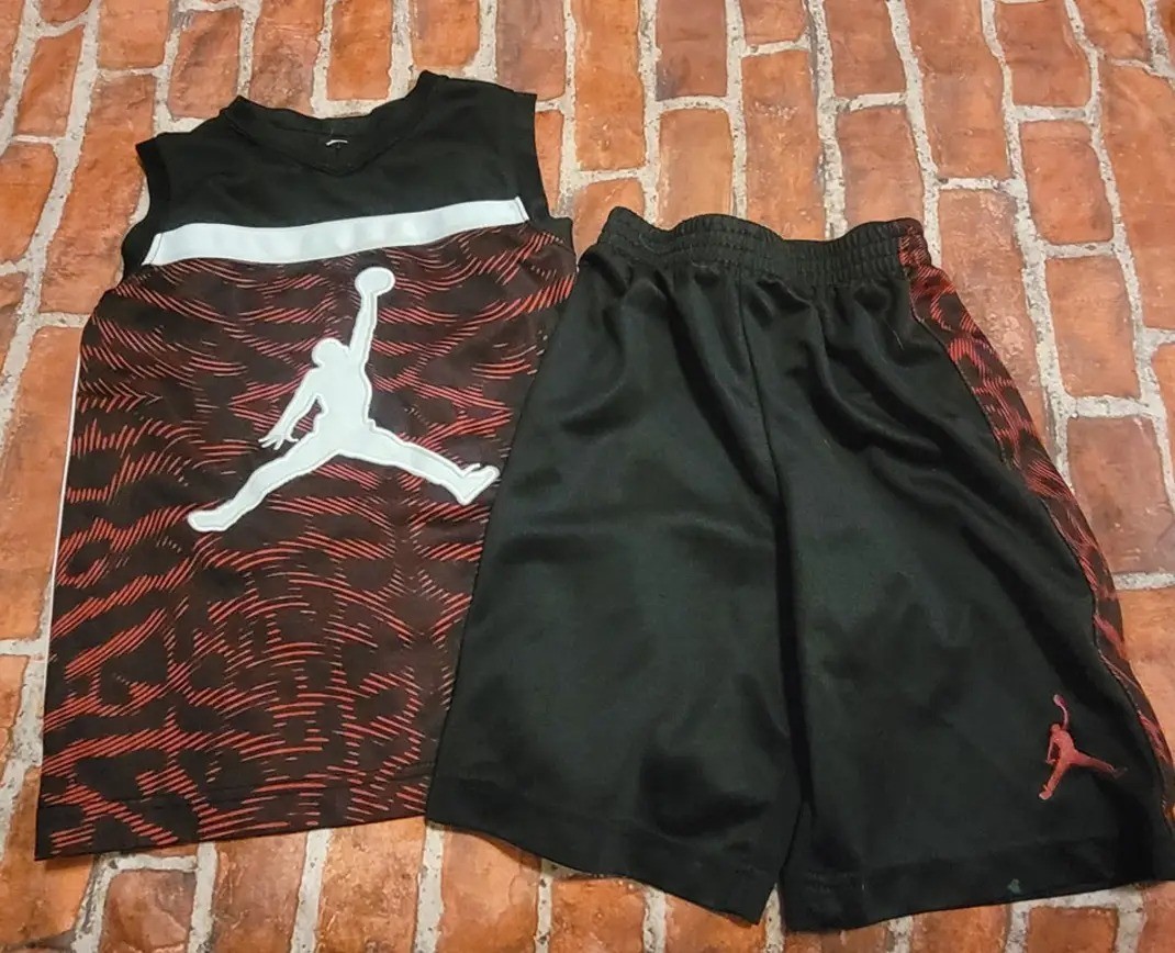 Picture 1 of 2