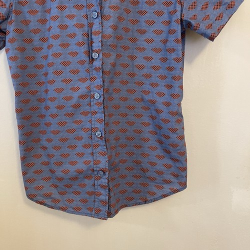Camisa Wildfang Abotonada Mediana Estampado Labial Para Hombre The Essential Blue - Imagen 21 de 24