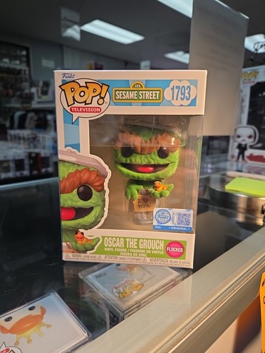 Funko Pop! Plaza Sésamo Oscar el Gruño Flocado Exclusivo #1793 con Protector  - Imagen 1 de 6
