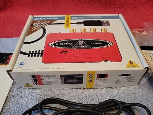 Behringer U-Control UCA222 USB Audio Interface - Picture 4 of 16