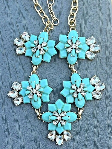 J.CREW Crystal Statement Turquoise Necklace Gold tone chain - Picture 9 of 12