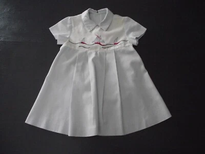 robe enfant (2 ans) à fines rayures, manches courtes et empiecement brodé - Photo 1/2