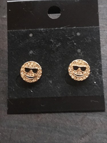 Juicy Couture Cool Sunglasses Emoji Pavé Post Earrings - Picture 3 of 6