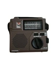 Grundig FR200 Emergency Radio AM/FM Shortwave Crank AC or Battery