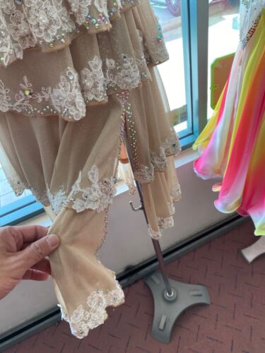 022253 Lady Latin dance dress, size :S/M champagne color glitter color fabric - Picture 3 of 4