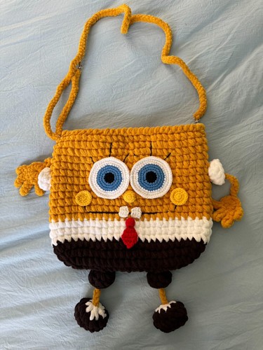 Handmade cartoon Sponge Bob shaped crossbody bag - Bild 1 von 9