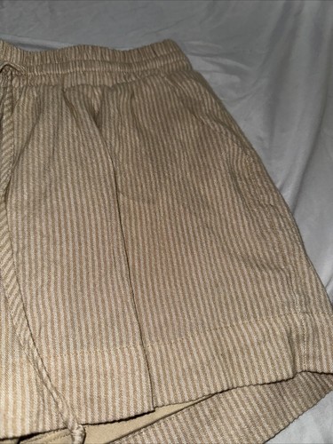 Fashion On Earth kleine dehnbare Lounge-Freizeitshorts mit Kordelzug und Taschen - Bild 4 von 8
