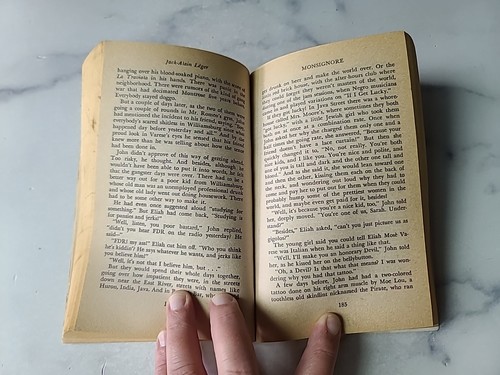 Monsignore By Jack-Alain Leger Paperback - Picture 7 of 10