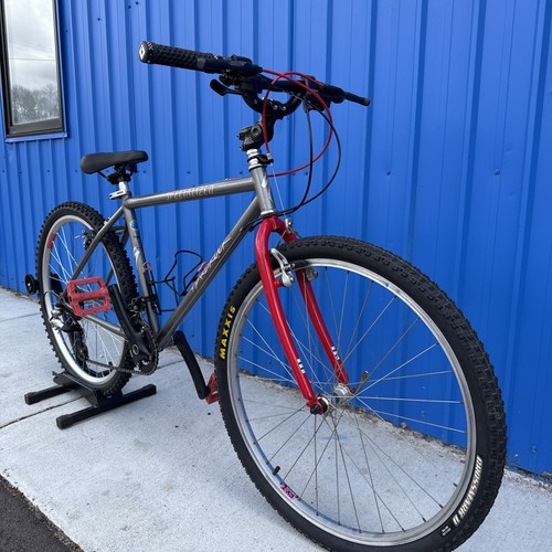 Vintage Specialized HardRock GX Sport 26” Bike Custom! 17 ” Frame 3x8 Gray/ Red - Picture 2 of 18
