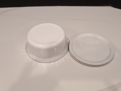 Corning Ware French White F-16-B 500mL Round Casserole 16oz Dish Ramikin w/ Lid - Picture 3 of 3