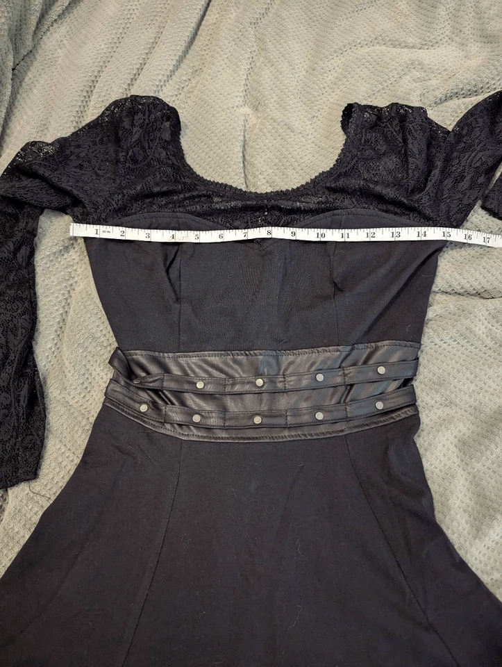 Vestido gótico steampunk alto bajo de encaje negro pequeño Royal Bones by Daang para mujer Foto 4 de 4