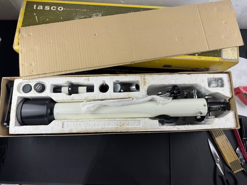 Vintage 1960s Tasco 9TE -5 Refractor Telescope D= 60 mm F=700 mm complete w/ box - Picture 2 of 18