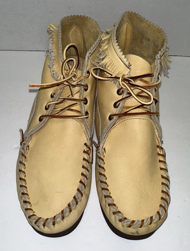 VINTAGE Native Am Ankle Boots Mocs Handmade Leather Tan Gold Mens 7 / Womens 8.5 - Image 2 of 4