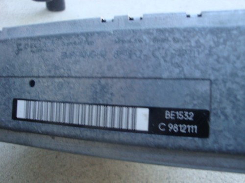 AMPLIFICADOR SINTONIZADOR MALETERO MERCEDES W140 92-93 300SE 500SEL BE1532 BECKER - Imagen 4 de 4