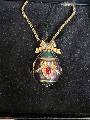 Joan Rivers Faberge Egg Hidden Watch Pendant Necklace 28” Enamel Cabochon RARE - Picture 11 of 12