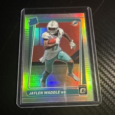 2021 Panini Donruss Optic - Rated Rookie Jaylen Waddle #208 Holo Prizm (RC)
