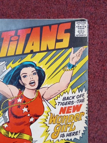 Teen Titans #23 1969 New Wonder Girl Costume DC Comics - Picture 3 of 10