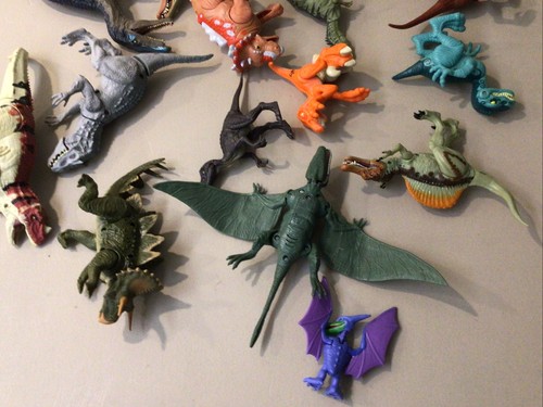 Jurassic World Collection Large Lot Of 17 - Medium To Large Figurines - Picture 11 of 11
