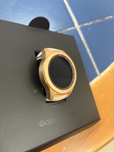 Samsung Galaxy Watch 42mm R810 Rose Gold  Bluetooth Smart Watch MINT in BOX - Picture 7 of 12