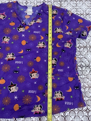 Betty Boop Halloween Scrub Top Women's XL Purple Medical Nurse Witch Pumpkin - Picture 6 of 10