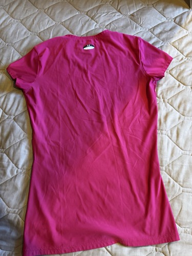 Under Armour Heat Gear Loose Fit  Pink V-Neck T-Shirt Women's Size Large L - Picture 8 of 8
