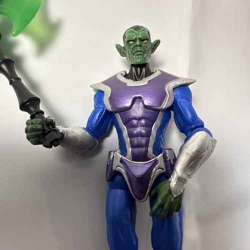MARVEL UNIVERSE AVENGERS SKRULL SOLDATINO SCIOLTO COMPLETO - Foto 2 di 7