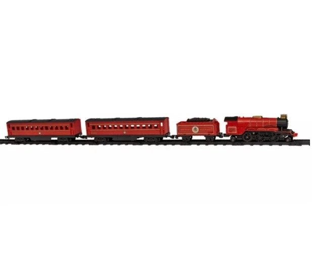Lionel 7119681 28 Piece Wizarding World of Harry Potter Hogwarts Express Battery - Image 3 of 3