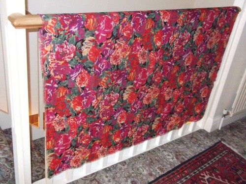 LARGE SQUARE Scarf in Liberty Varuna Wool & FREE GIFT of Liberty lavender pillow - Picture 8 of 9