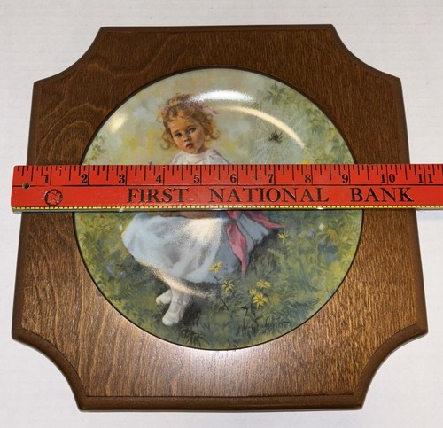 1981 Reco Little Miss Muffet Framed Collector Plate with COA - Picture 7 of 7