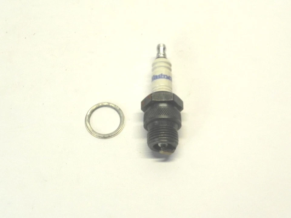 老式 WAGNER 品牌 SPARK PLUGS 10 盒 #167 轻质表面 RUST NOS  — 第 4/4 张图片
