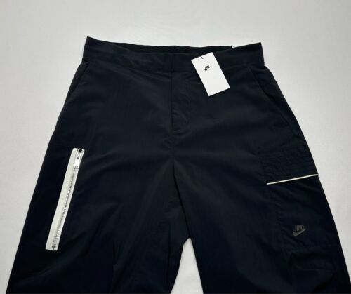 NWT! Nike Sportswear DM6681-010 Tapered Cargo Pants Standard Fit Mens 30 (32x28)
