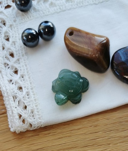 4 x Edelstein Anhänger Jade Schildkröte, Tigereisen Herz, Tigerauge, Hämatit Kug - Bild 3 von 14