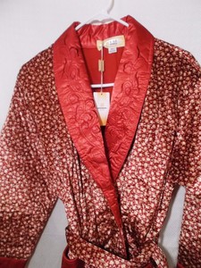 NEW-Luxury-Soft-Quilted-Bathrobe-Ties-Shawl-Collar-XL-Embroidered-ROUKEJIA-NWT