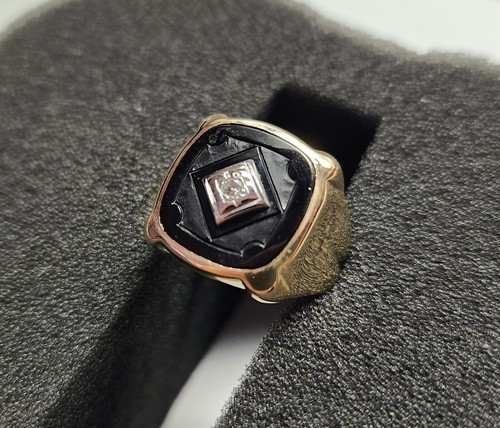 10k Yellow Gold Black Onyx & Diamond Ring - Picture 3 of 7