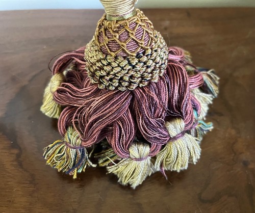 Vintage French Tassel Furniture Key Fob Shades of Red Tan Brown Gold - Picture 3 of 8