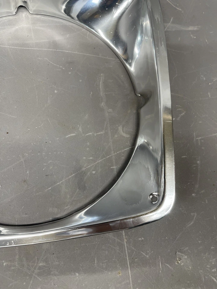 Nuevo de Lote Antiguo 1969-1972 Chevy C/K Camioneta Faro Bisel Cucharones Anillo de Ajuste C10 K10 Foto 3 de 4