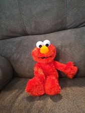 Hasbro Tickle Me Elmo Plush 2016 Giggles and Shakes Sesame Street 15" C0923