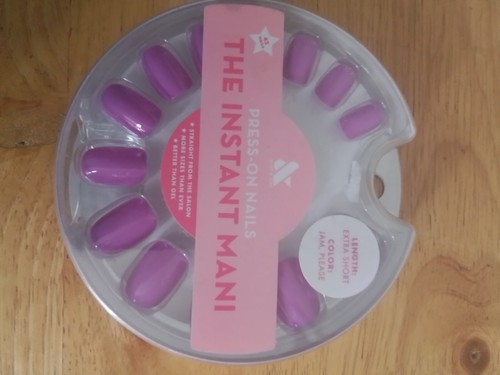 Olive & June The Instant Mani Press-On-Nails (Choose Length and Color) - Picture 21 of 25