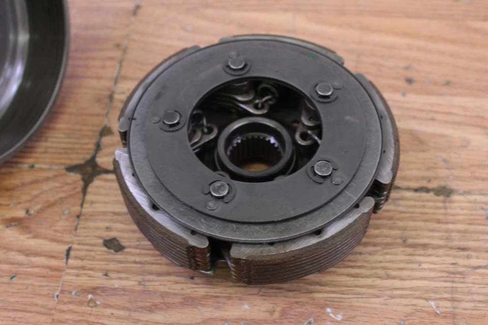 Kawasaki Teryx 4 KRT750 2012 embrague centrífugo húmedo con carcasa Foto 3 de 4