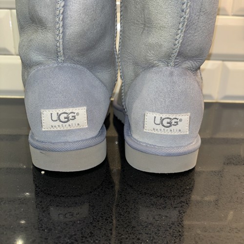 Ugg Classic Short Boots Women’s Size 7 Sheepskin Genuine Leather Light Blue - Picture 3 of 13