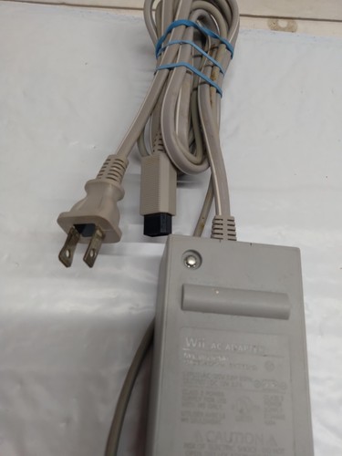 GENUINE Official OEM Nintendo Wii AC Adapter Power Supply, RVL-002 USA - Bild 4 von 5