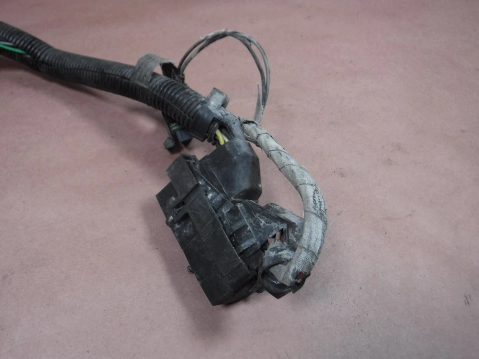 Jeep Cherokee XJ 1988 2.5 Engine Wiring Harness LH Side Factory OEM - Image 2 of 4