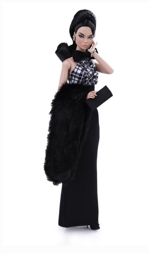 Poppy Parker Integrity Toys Black Tie 2020 Convention Dressed Doll NRFB - Picture 7 of 7