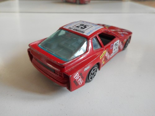 Bburago Burago Porsche 924 Turbo in Red on 1:43 - Imagen 2 de 2