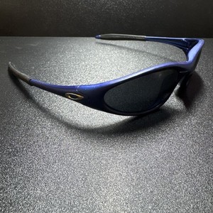 oakley minute マットブラック　usa製 希少】OAKLEY Minutes マットブラック USA製廃盤 - メルカリ